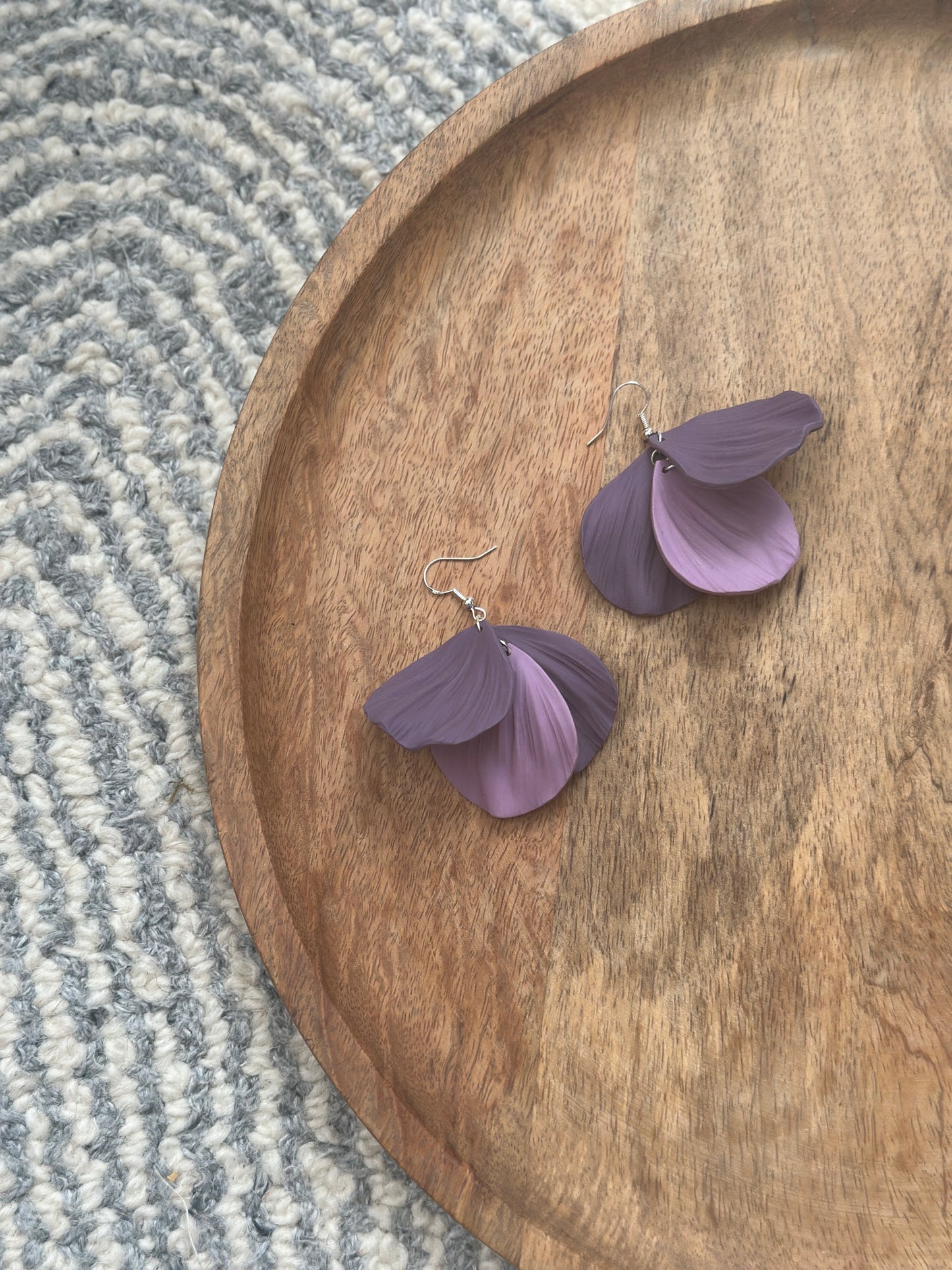 EUPHONY DANGLE PURPLE SUEDE