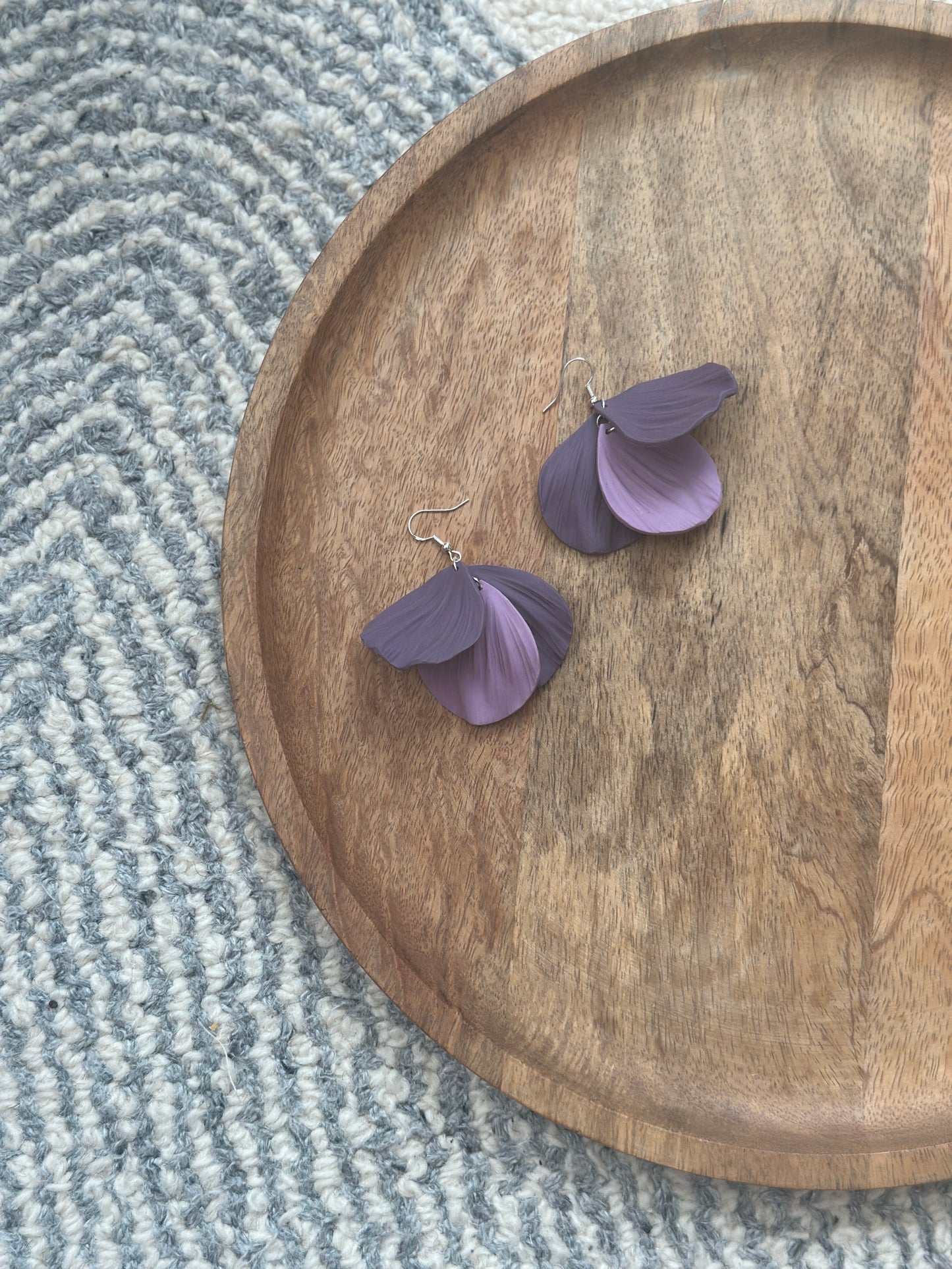 EUPHONY DANGLE PURPLE SUEDE