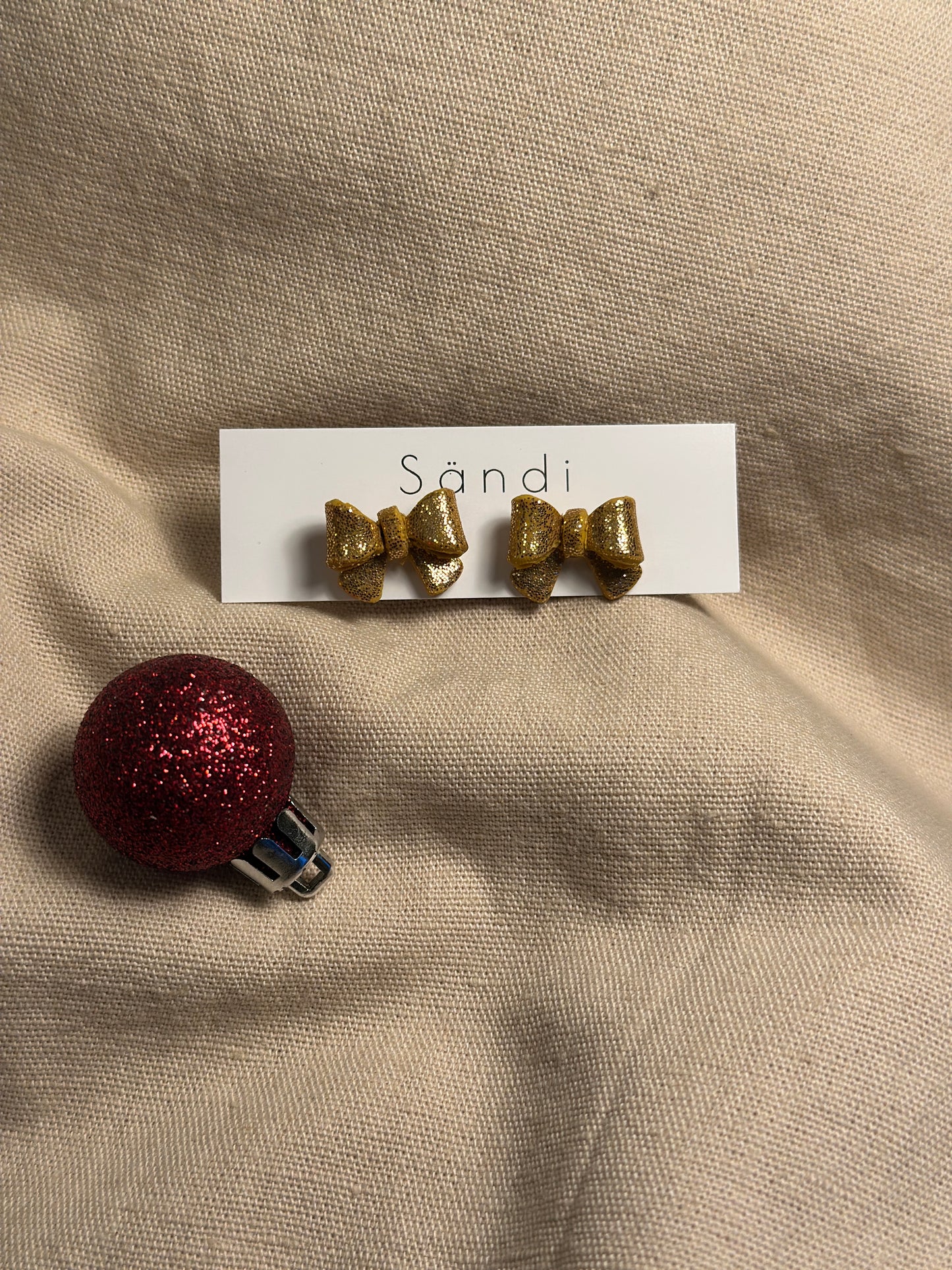 CHRISTMAS RIBBONS GOLD