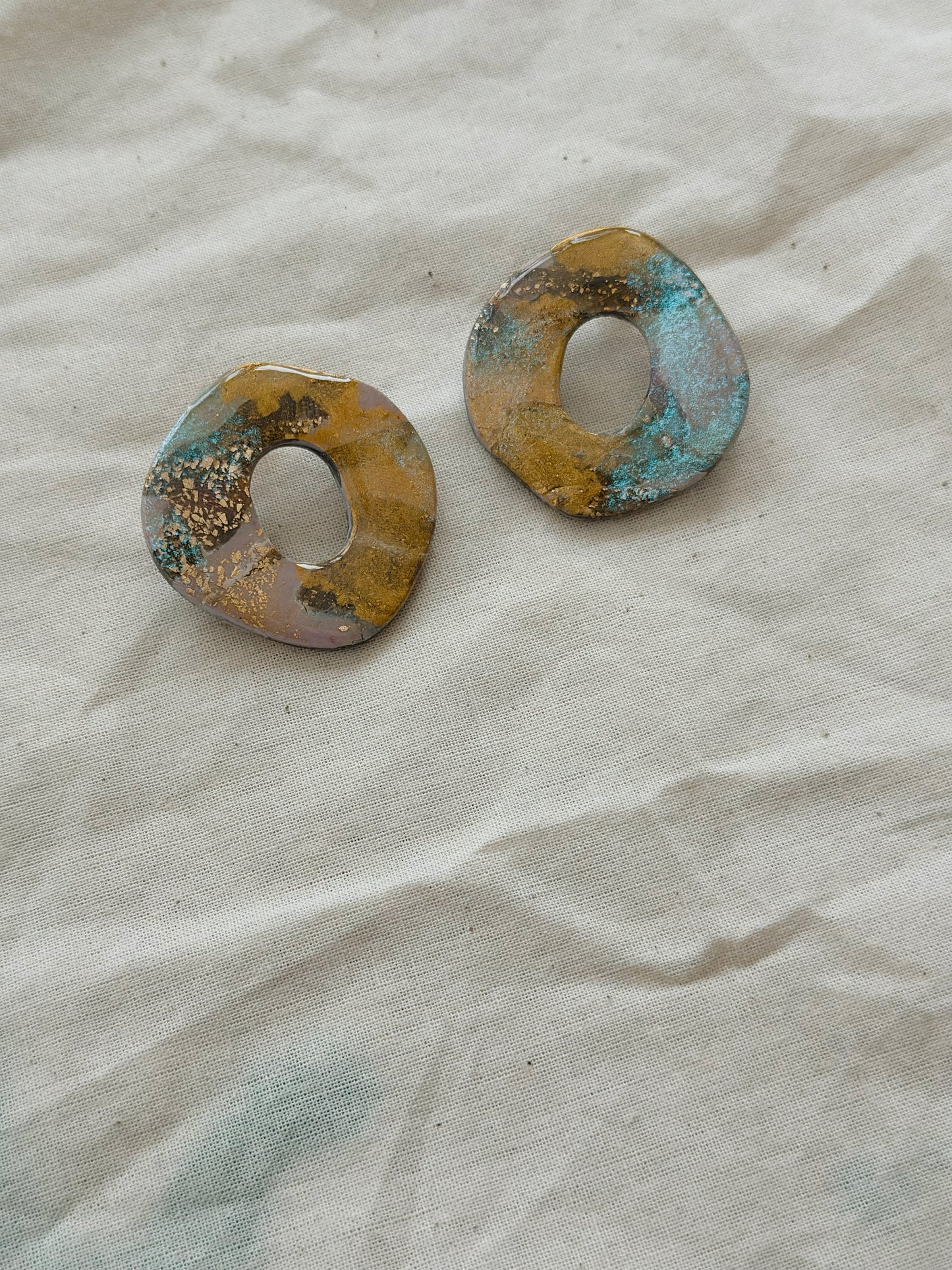 NATURAL ELEMENTS MEGA STUDS
