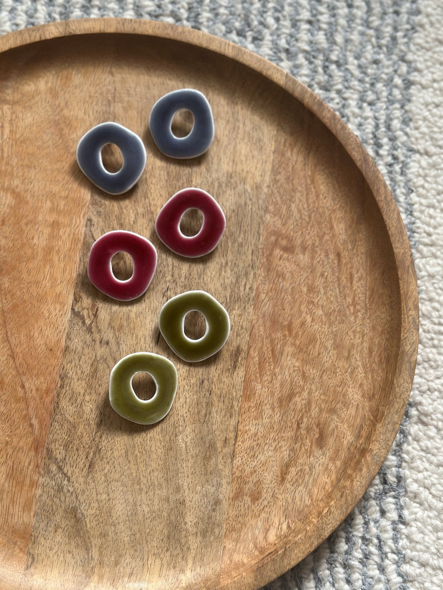 GLAZED GREY MEGA STUDS
