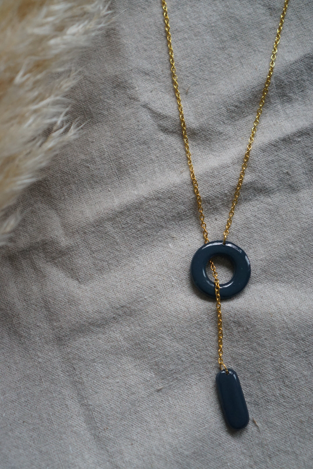 GEOMETRICS NECKLACE BLUE
