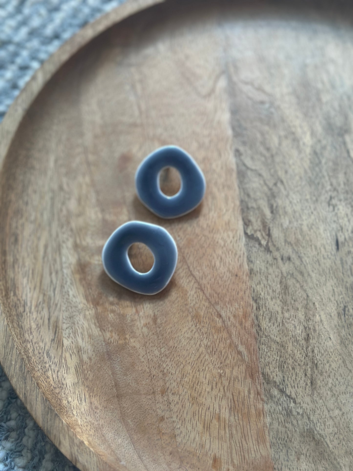 GLAZED GREY MEGA STUDS