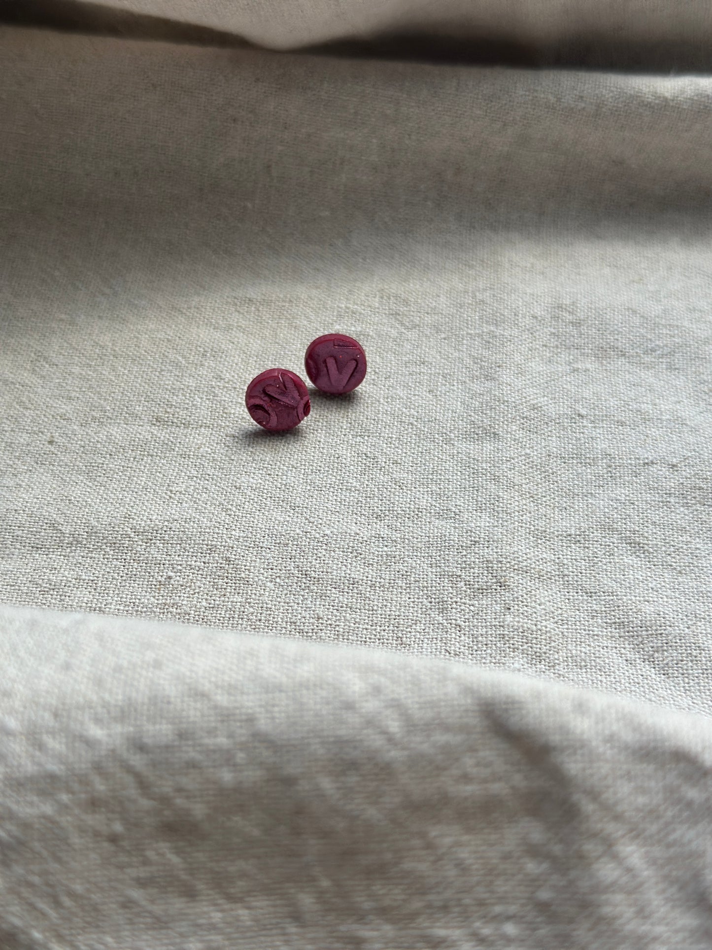 AMOUR STUDS MINI BOURGOGNE