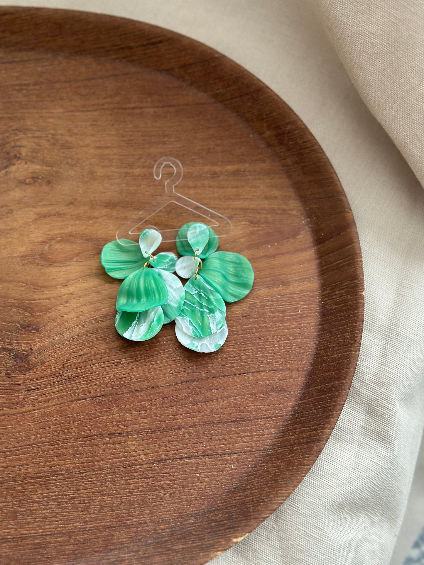 HARMONY PETALS DANGLE MINI GREEN