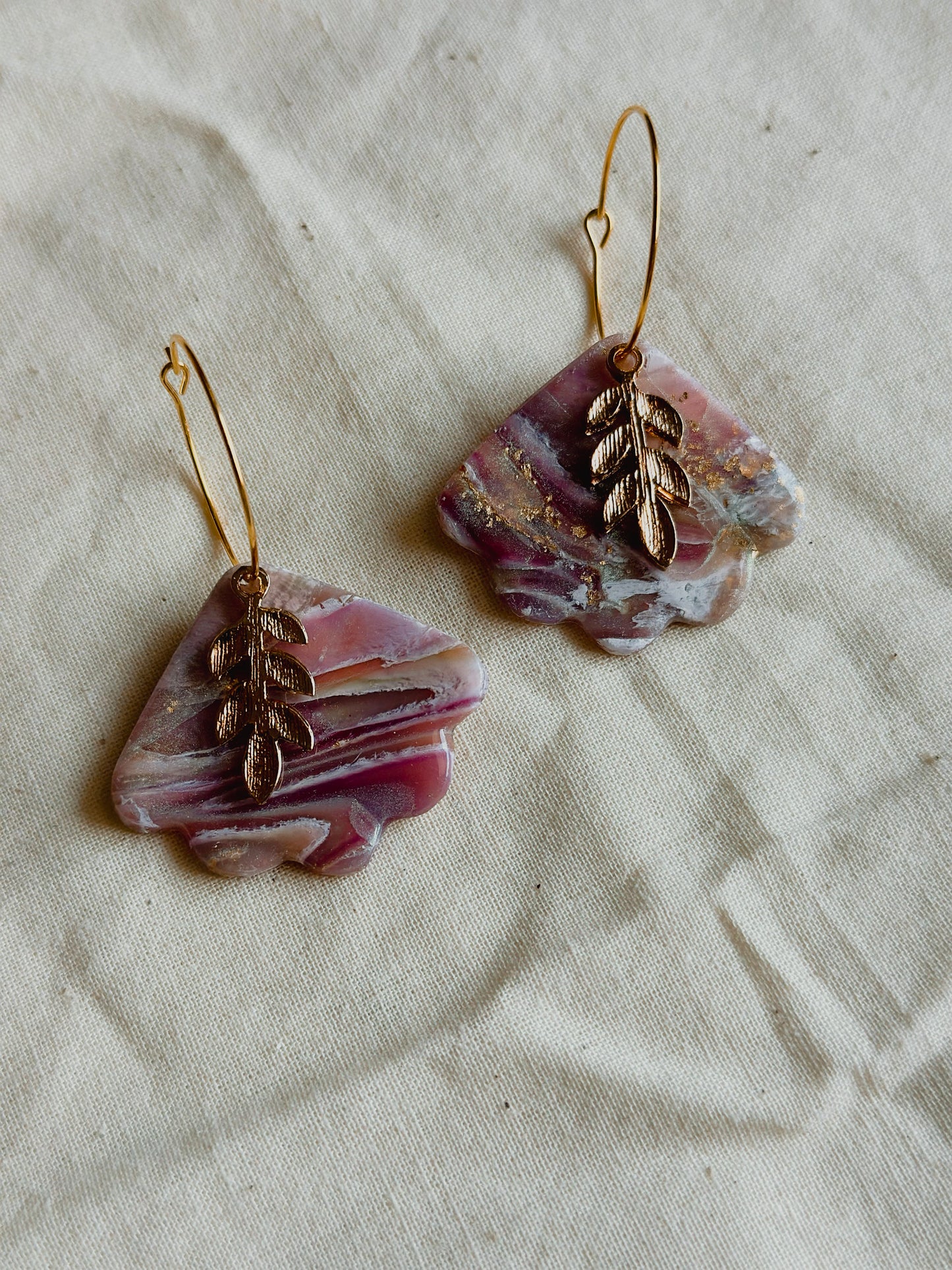 AMETRINE HOOPS