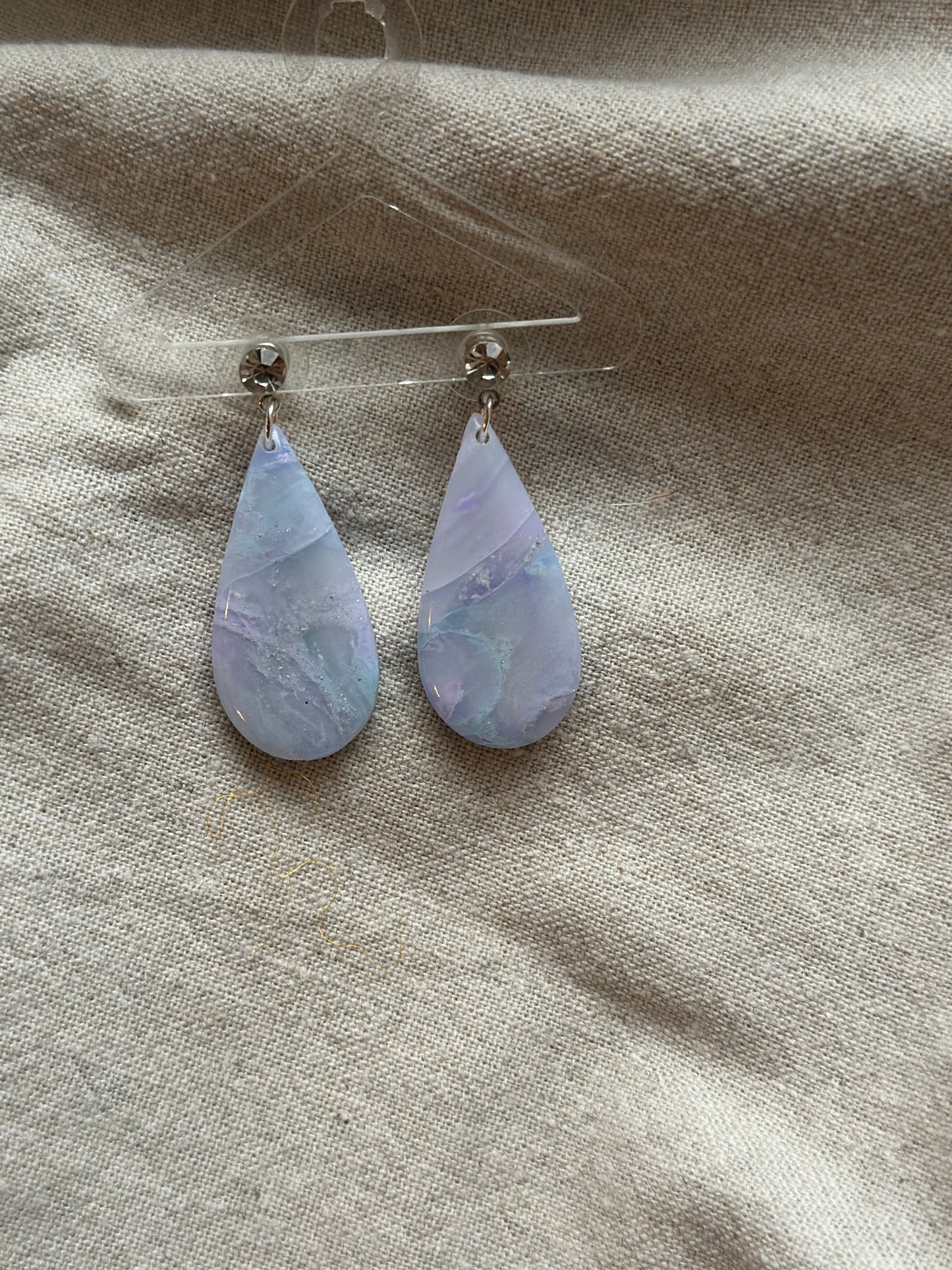 MARBLE TEARDROP DANGLE