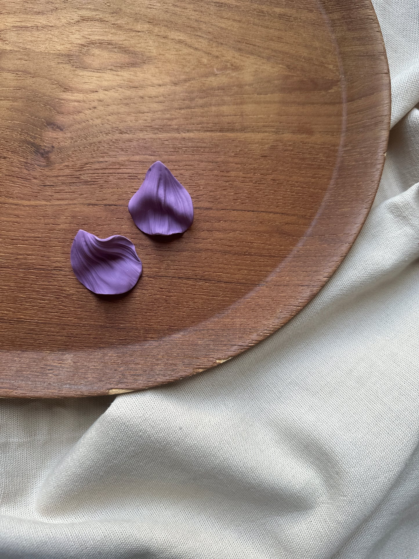 PURPLE MEGA PETALS STUDS