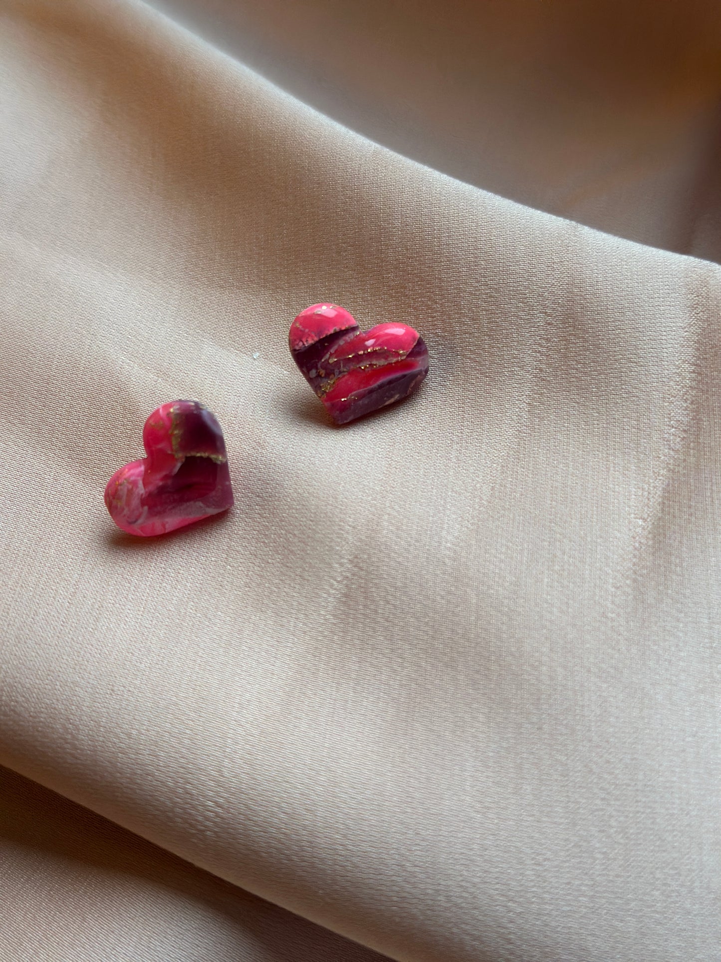 PASSIONATE HEART STUDS