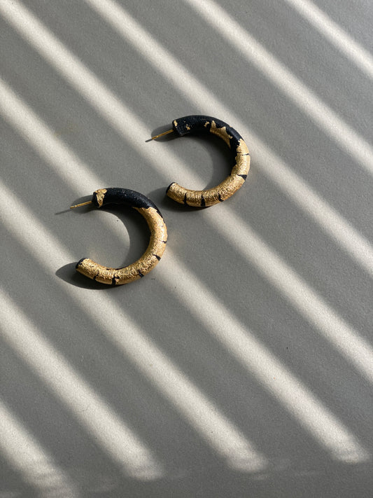 NIGHT SKY HOOPS IN GOLD