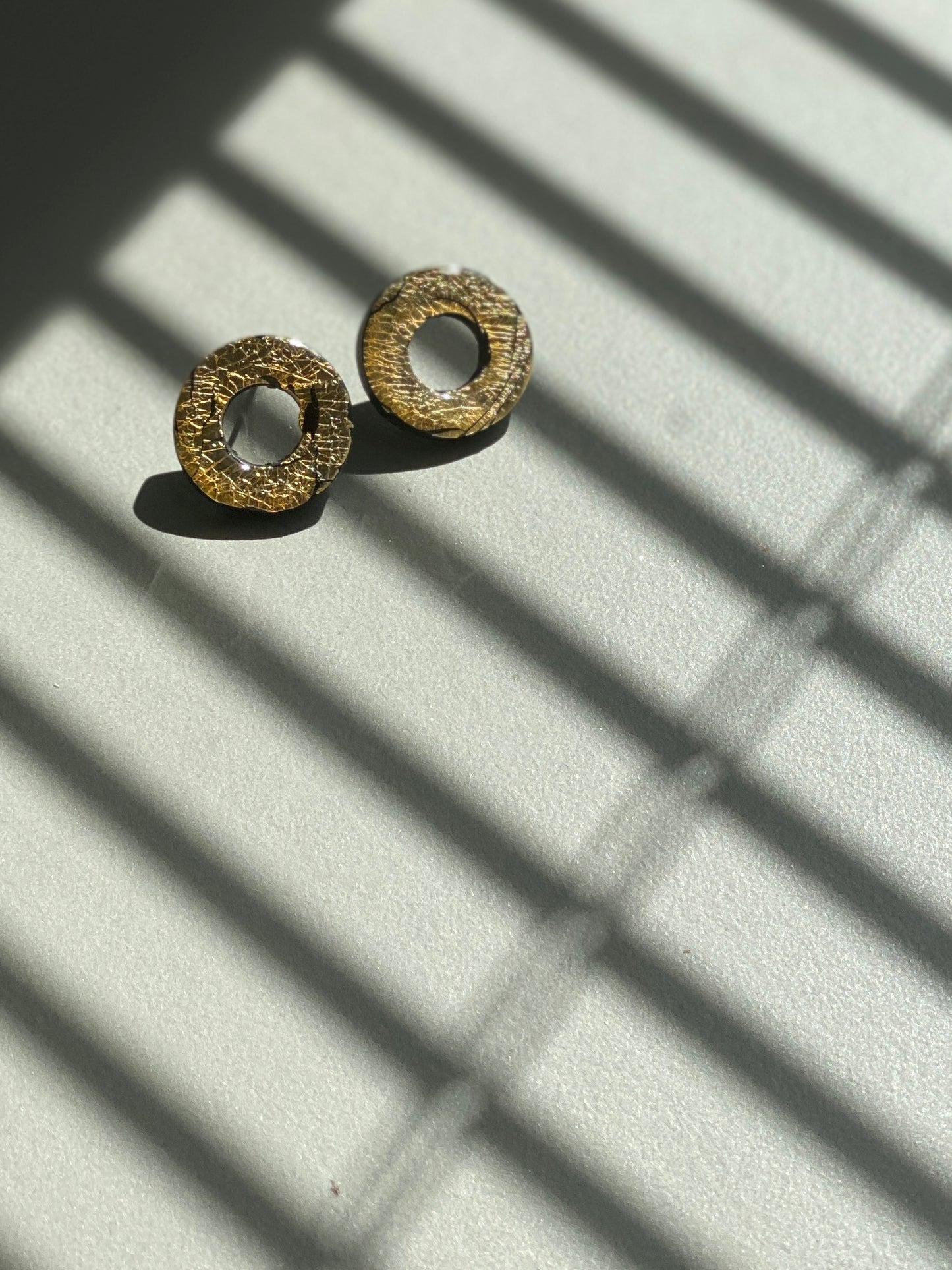 MIDNIGHT ECLIPSE STUDS IN GOLD